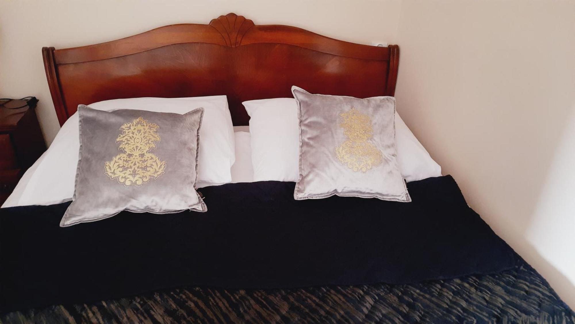 Hotel Rezydencja Rosa Przemysl Luaran gambar