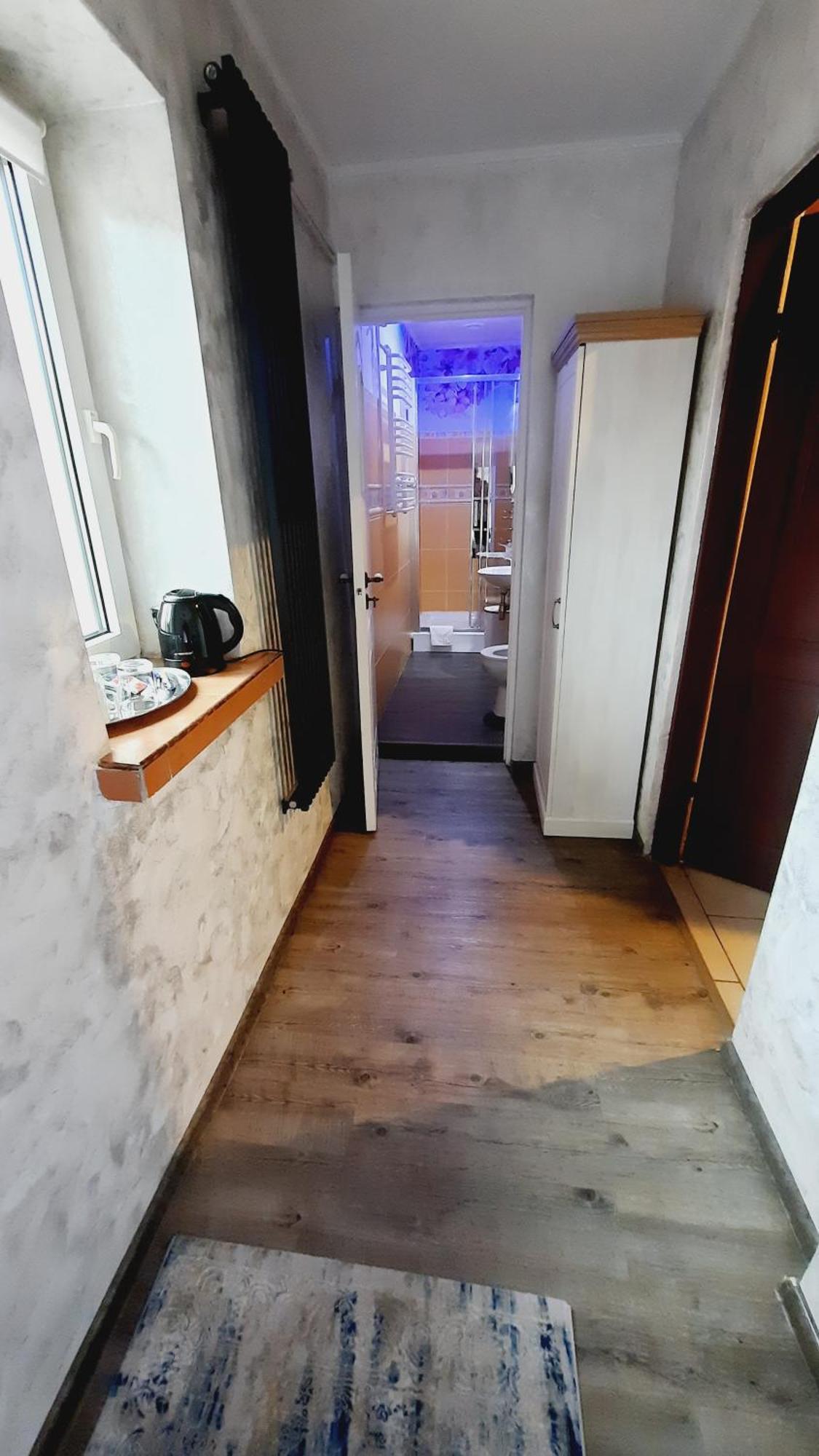 Hotel Rezydencja Rosa Przemysl Luaran gambar