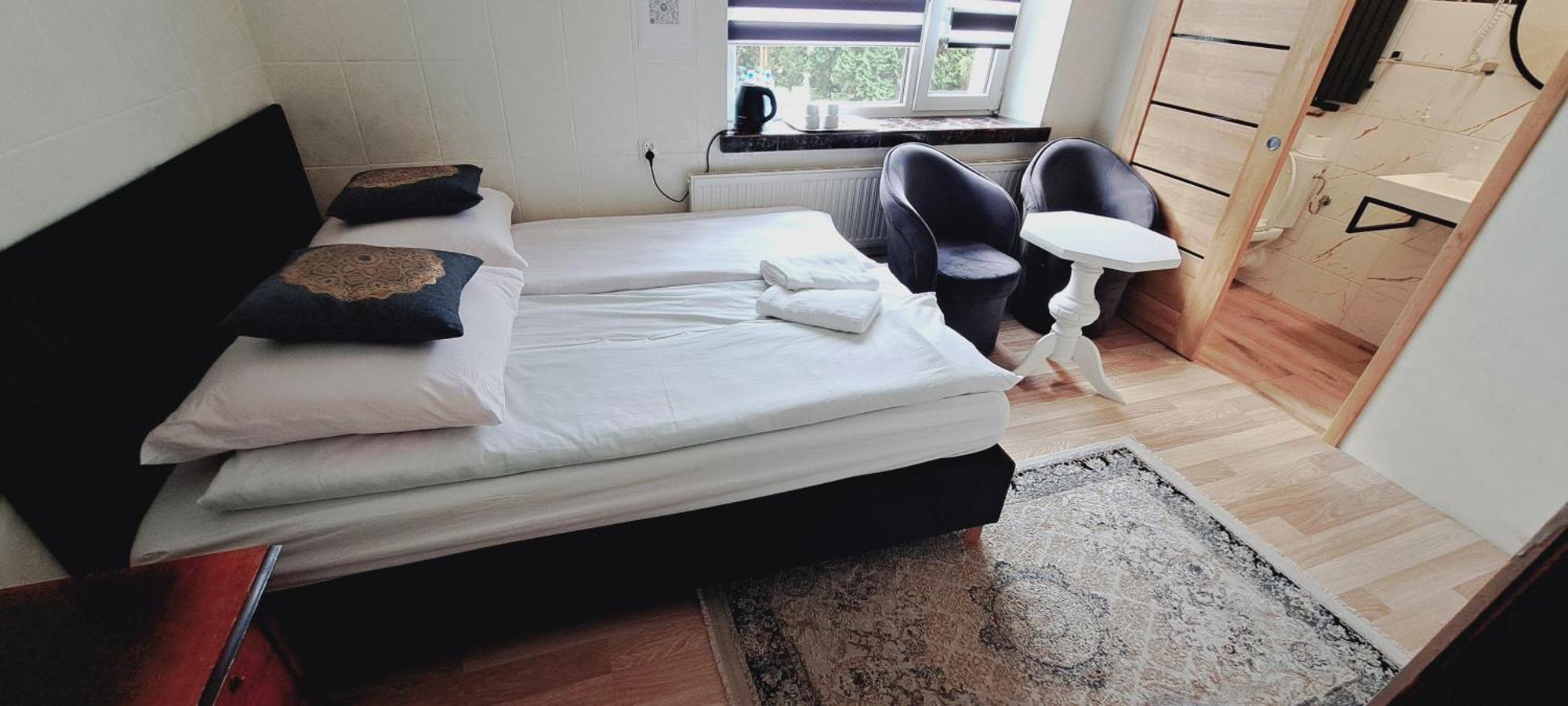 Hotel Rezydencja Rosa Przemysl Luaran gambar