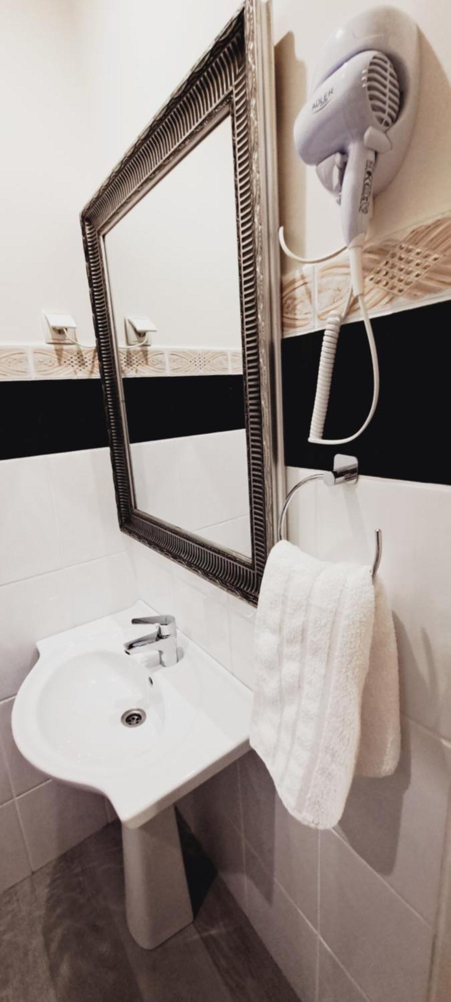 Hotel Rezydencja Rosa Przemysl Luaran gambar