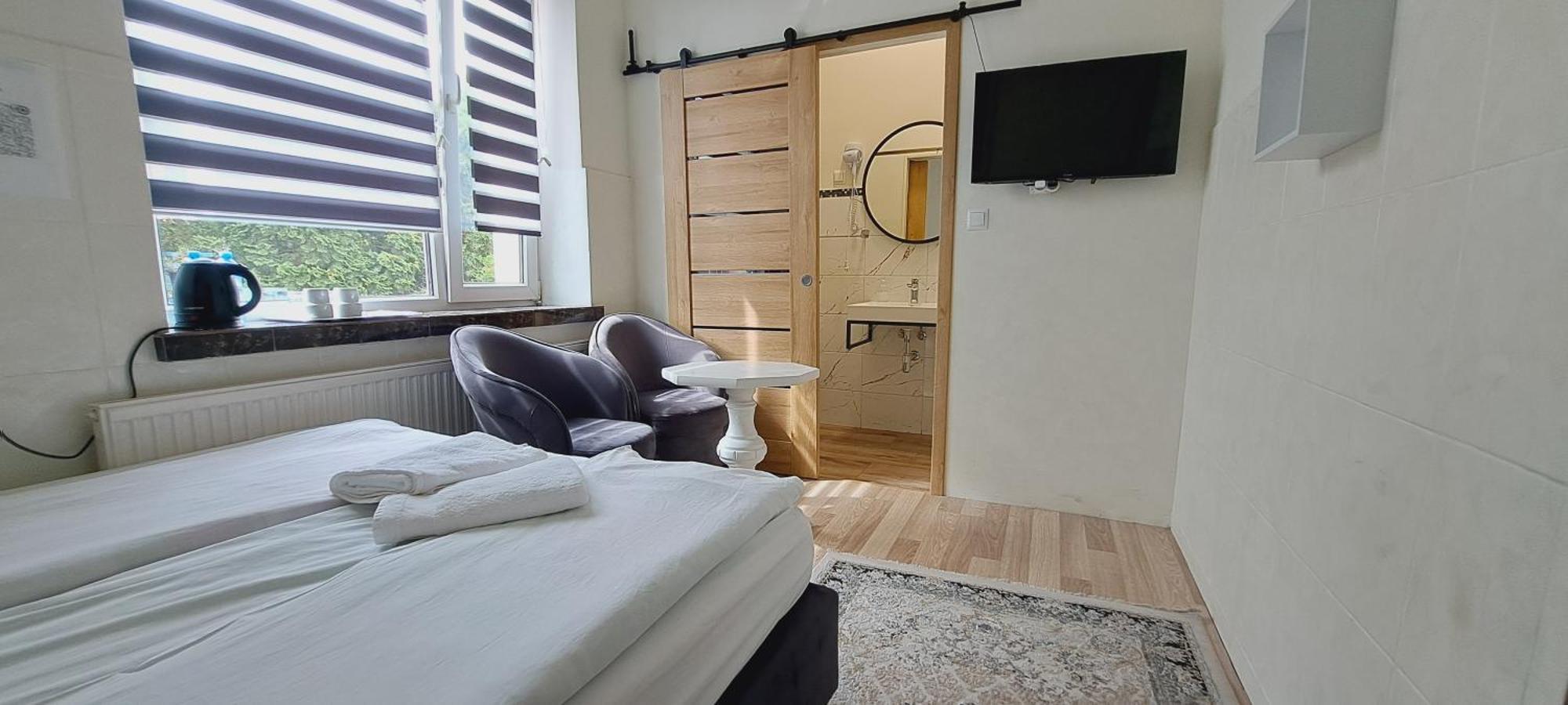 Hotel Rezydencja Rosa Przemysl Luaran gambar