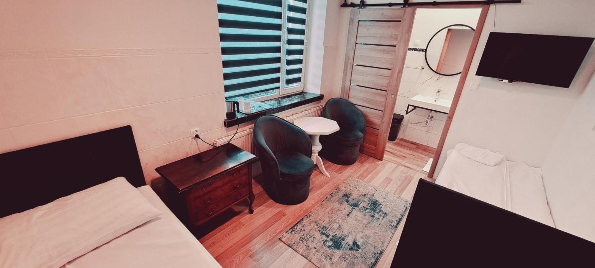 Hotel Rezydencja Rosa Przemysl Luaran gambar